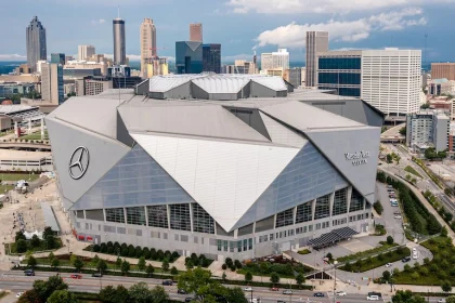 El Mercedes-Benz Stadium, escenario de la semifinal del Mundial 2026 entre Argentina e Inglaterra. (@MBStadium)