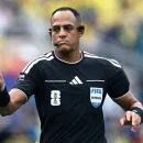 De dónde son los árbitros de la semifinal entre Argentina e Inglaterra por el Mundial 2026