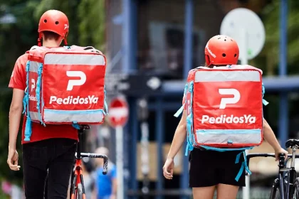 Qué pasará con PedidosYa en Argentina tras la mega compra que prepara Uber