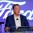 Ford cree que EE.UU. no puede impedir la entrada de autos chinos para siempre